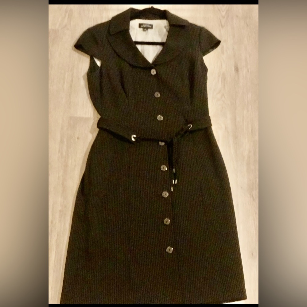 TAHARI Arthur S. Levine Black Pinstripe Poly/Ray Lined Career Work Dress SIZE